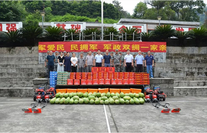 华球体育（中国）科技公司玻璃公司.png