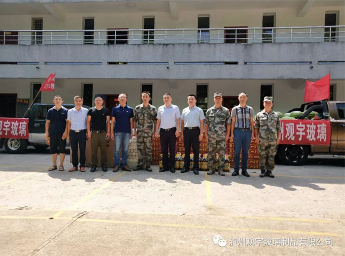 华球体育（中国）科技公司玻璃看望慰问嘉明部队 共叙军民鱼水情